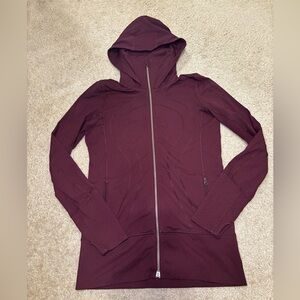 Lululemon Burgundy Define Full Zip With Laser Perforation & Thumb Holes Size 6